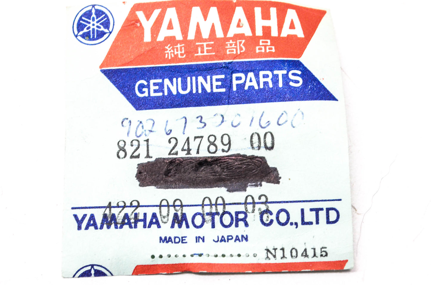 New OEM Yamaha 90267-32016-00 Blind Rivet NOS