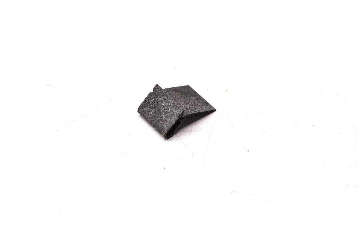 New OEM Yamaha 90468-05094-00 Windshield Shroud Clip NOS