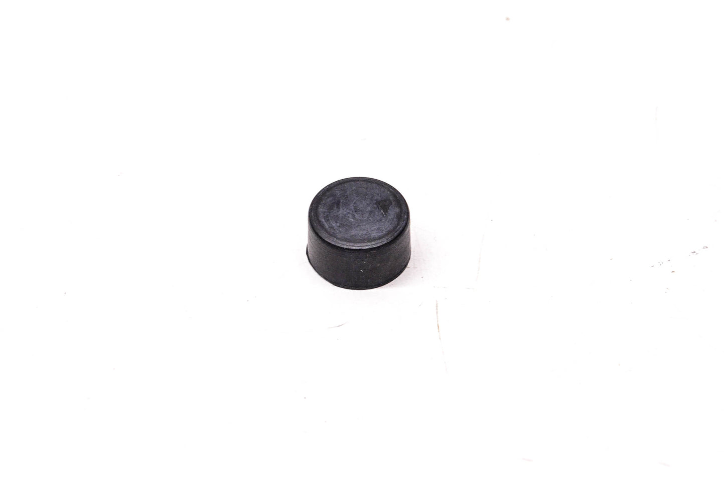 New OEM Yamaha 801-47339-00-00 Taper Plug NOS