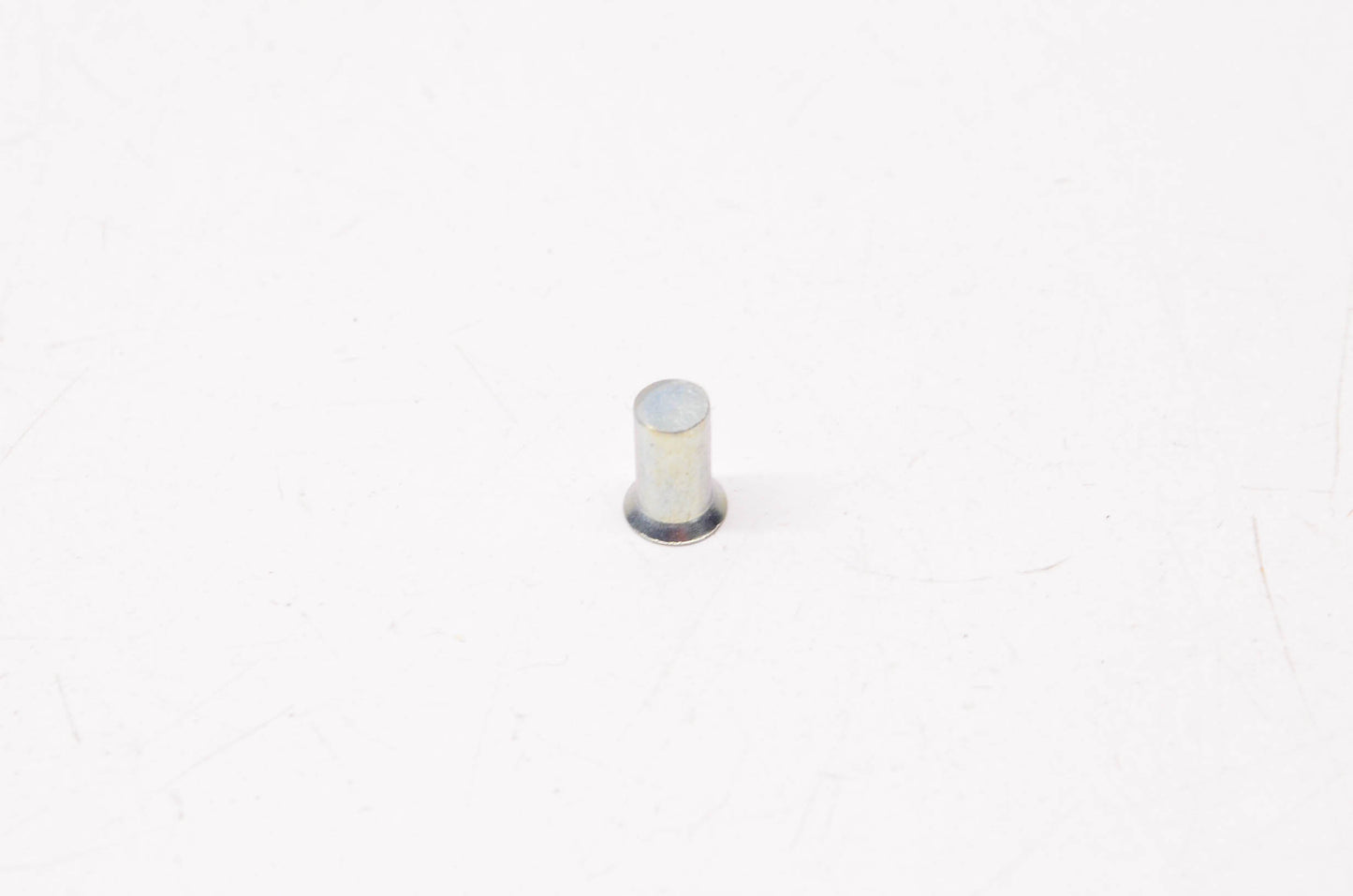 New OEM Yamaha 90261-06017-00 Countersunk Rivet NOS