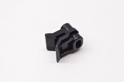 New OEM Yamaha 821-77137-00-00 Lower Cowl Clamp NOS