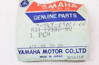 New OEM Yamaha 821-77137-00-00 Lower Cowl Clamp NOS