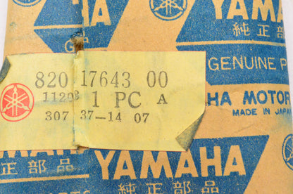 New OEM Yamaha 820-17643-00-00 Compression Spring NOS