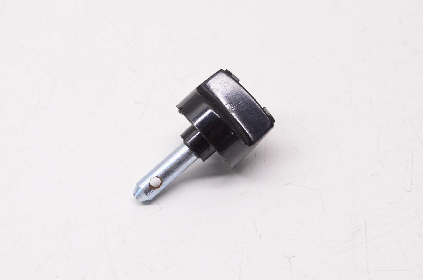 New OEM Yamaha 829-77324-00-00 Luggage Guard Knob NOS