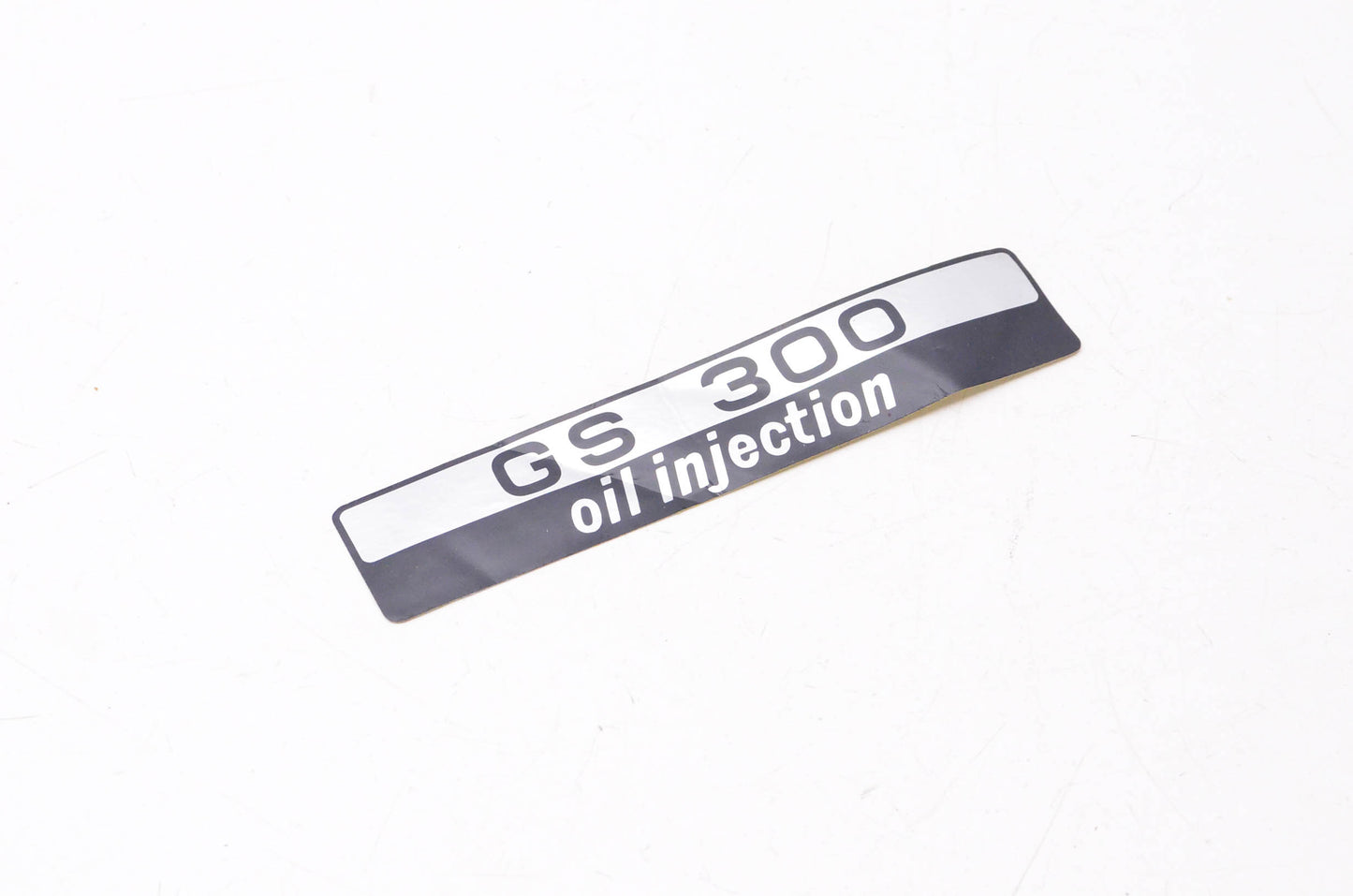 New OEM Yamaha 898-77451-00-00 GS300 Oil Injection Emblem NOS