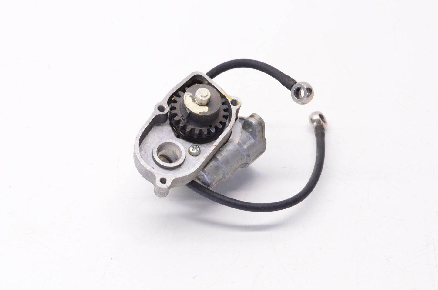 New OEM Yamaha 3302752 Oil Pump Assembly NOS