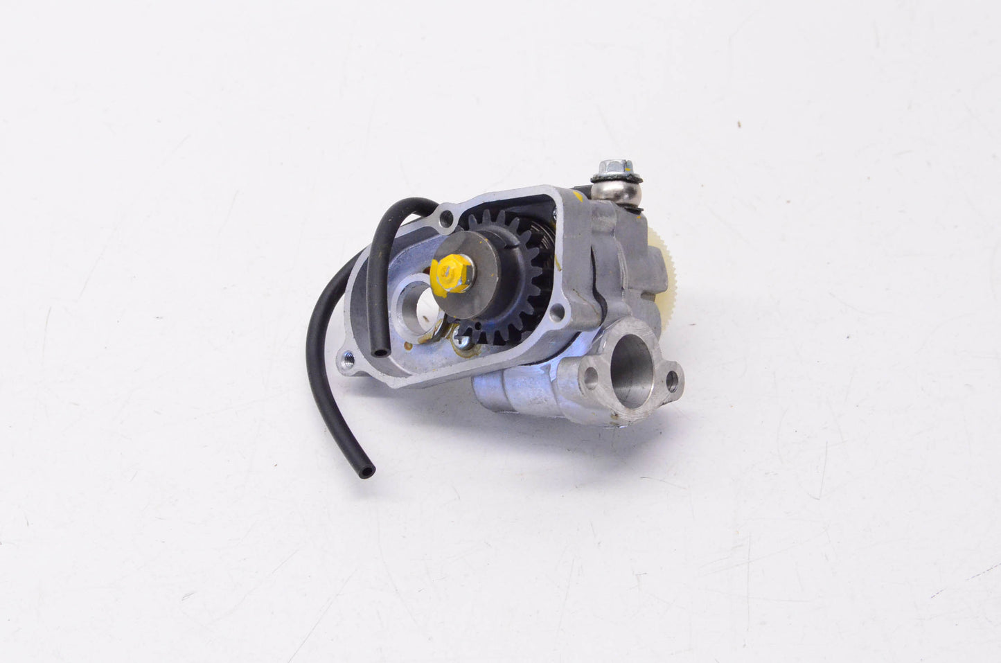 New OEM Yamaha 828-13101-00-00 Oil Pump Assembly NOS