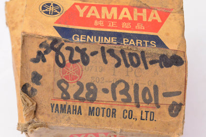 New OEM Yamaha 828-13101-00-00 Oil Pump Assembly NOS
