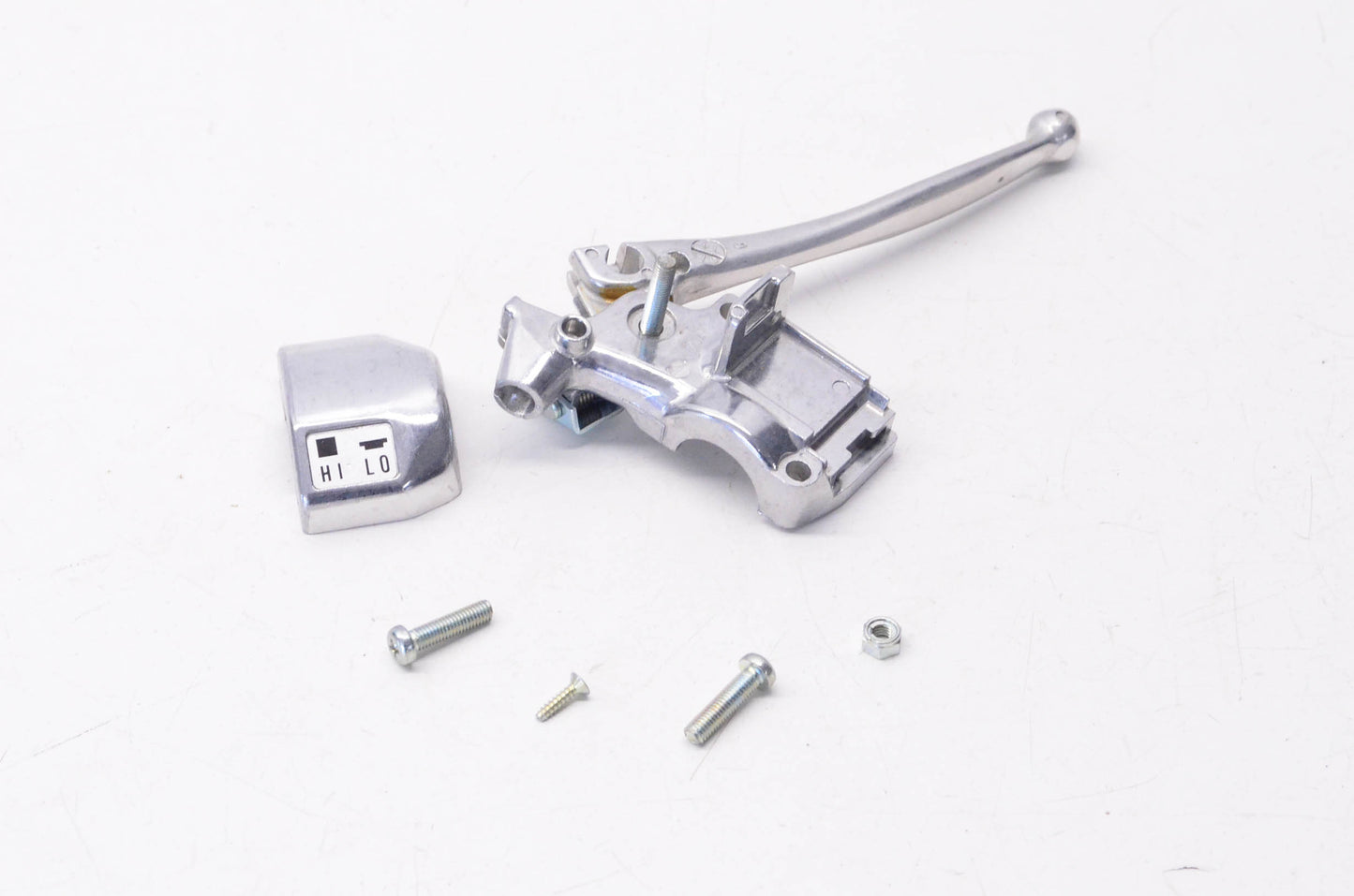 New OEM Yamaha 8E3-W8291-01-00 Lever Holder Assembly NOS