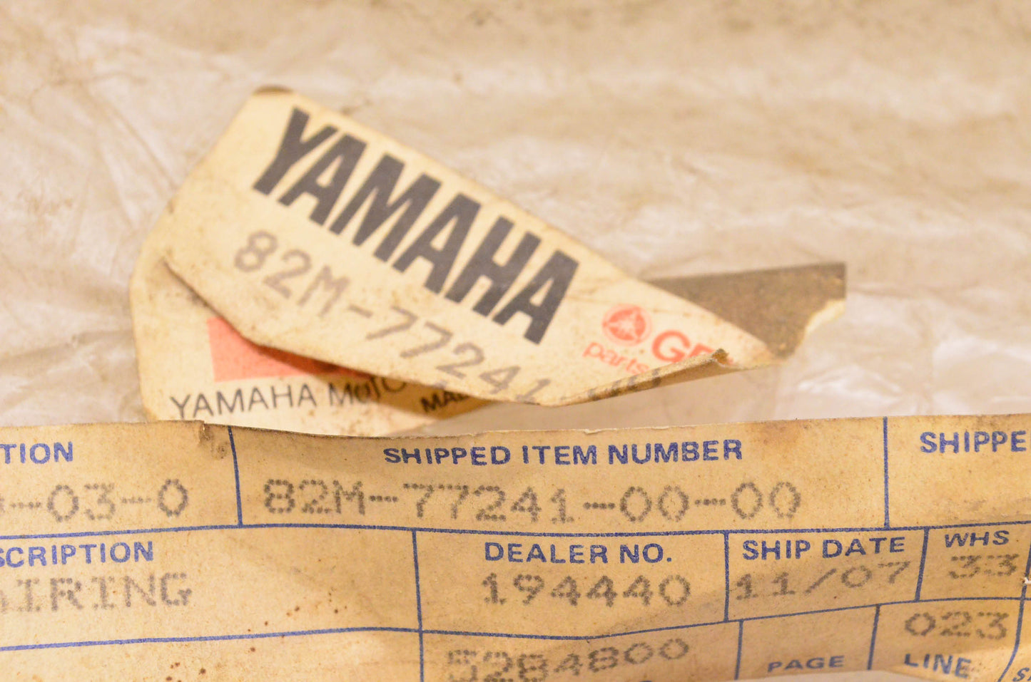 New OEM Yamaha 82M-77241-00-00 Headlight Bracket NOS