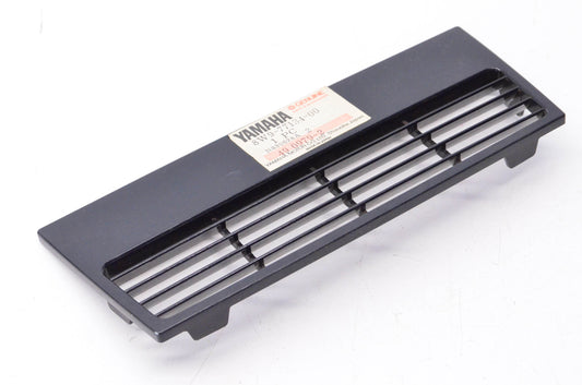 New OEM Yamaha 8W9-77134-00-00 Engine Shroud Louver NOS