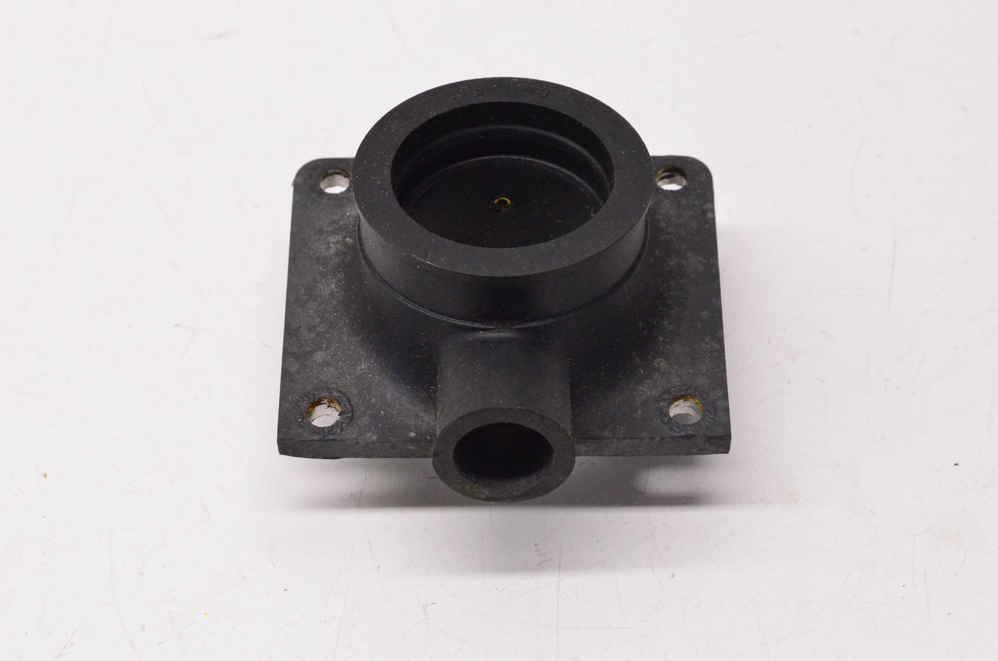 New OEM Yamaha 8V0-13555-00-00 Carburetor Mounting Flange NOS
