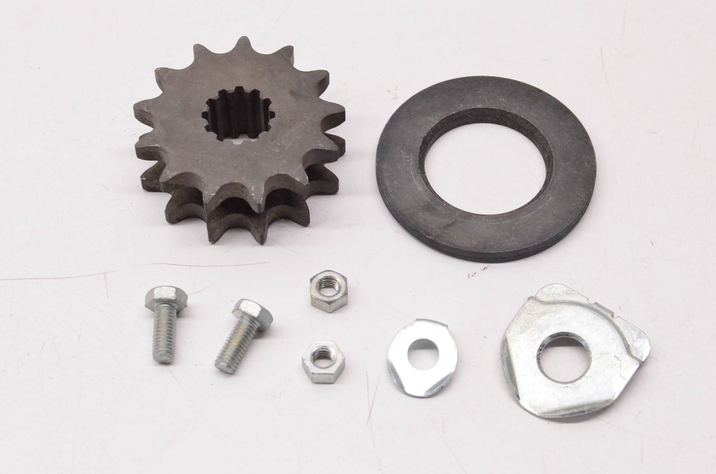New OEM Yamaha 846-17000-01-00 Clutch Gear Kit NOS