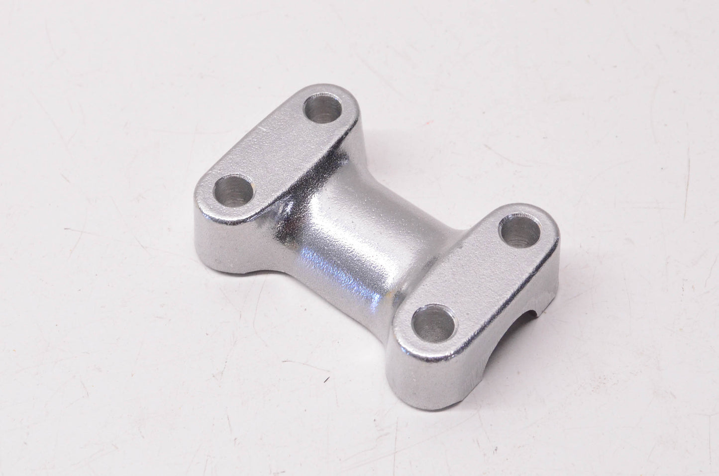 New OEM Yamaha 8G5-23814-00-00 Handle Holder NOS