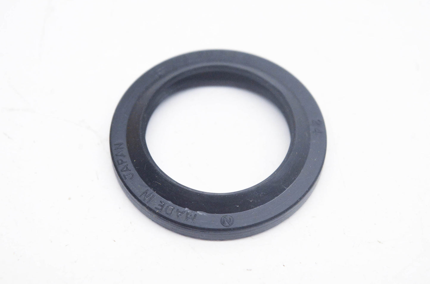 New OEM Suzuki 09285-26003 Oil Seal NOS