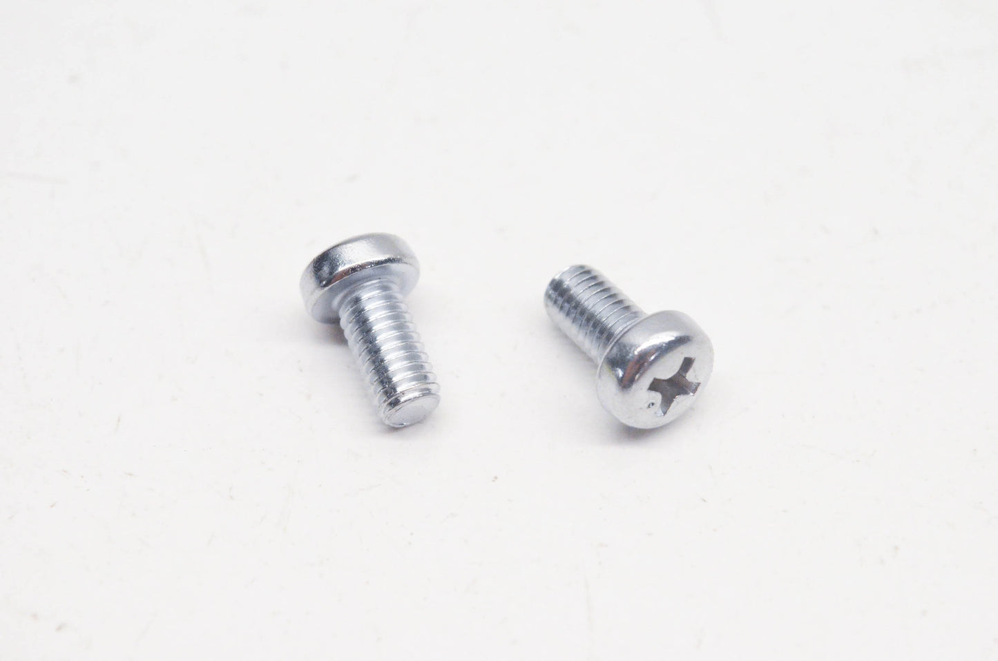 New OEM Suzuki 02112-05107 Screws 5x10 Qty 2 NOS