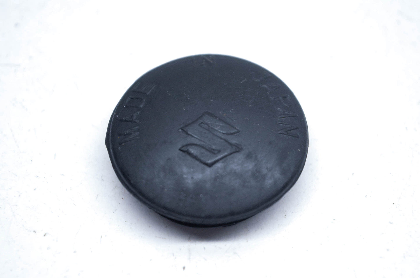 New OEM Suzuki 09250-26003 Hole Plug Cap NOS