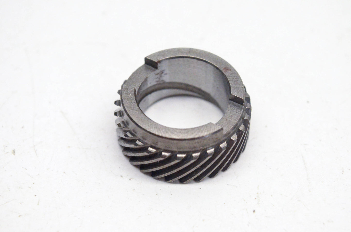 New OEM Suzuki 54611-28001 Speedometer Driven Gear NOS