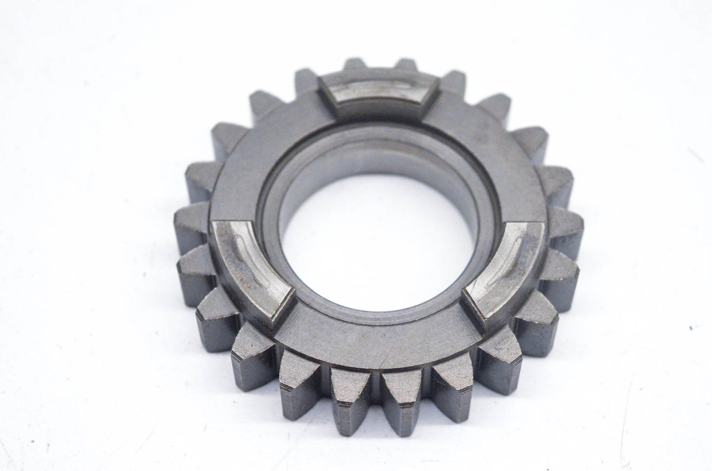 New OEM Suzuki 24331-15000 Driven 3rd Gear NOS
