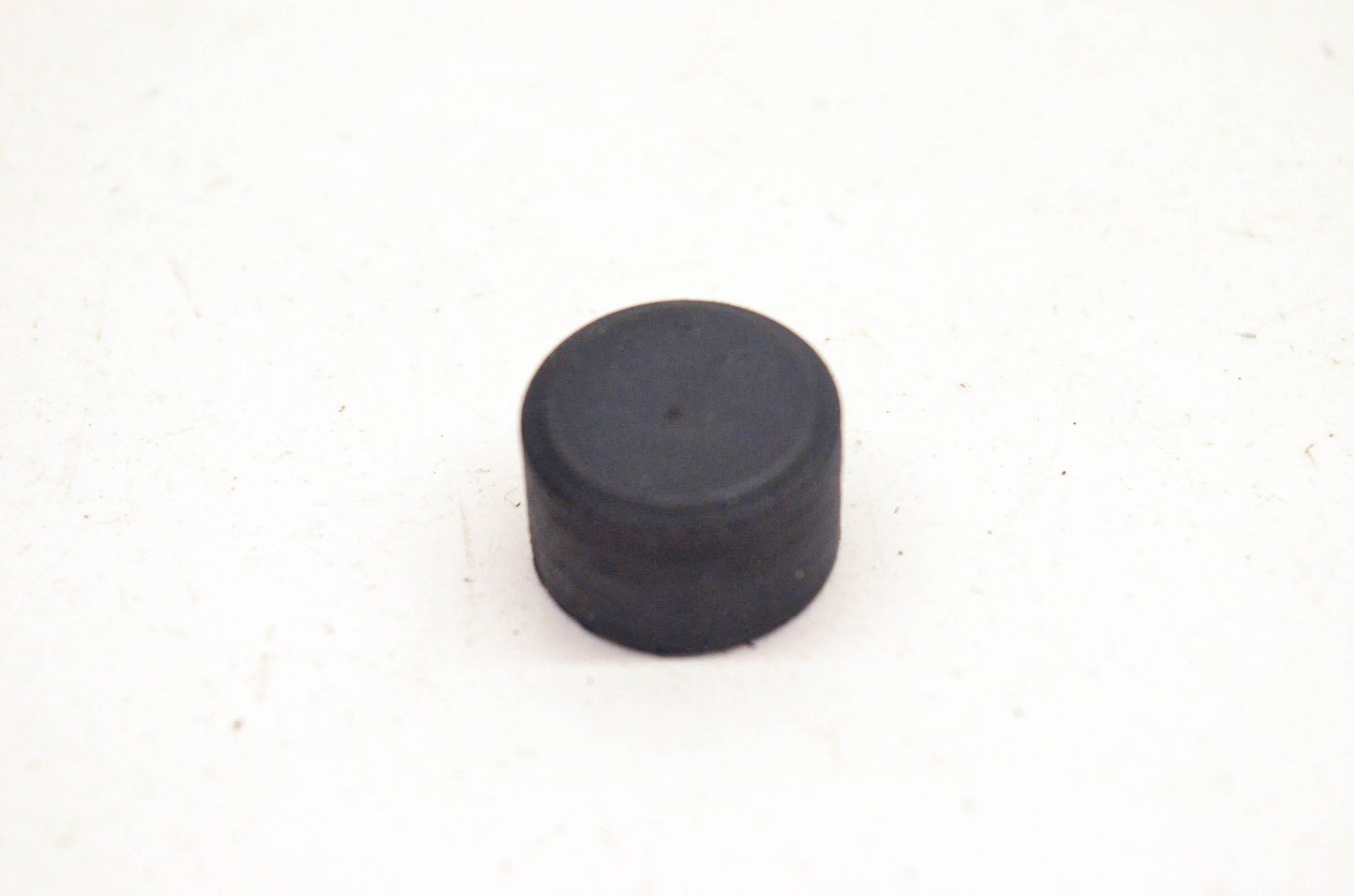 New OEM Suzuki 09320-05007 Frame Cushion NOS