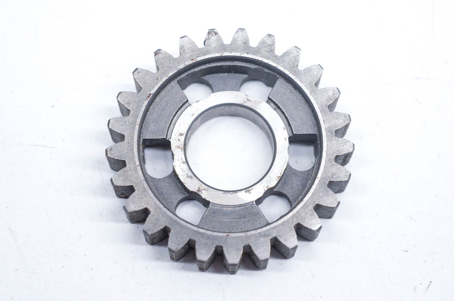 New OEM Suzuki 24331-28301 Driven 3rd Gear NOS