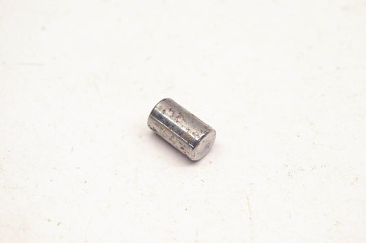 New OEM Suzuki 04221-07129 Pin 7x12 NOS