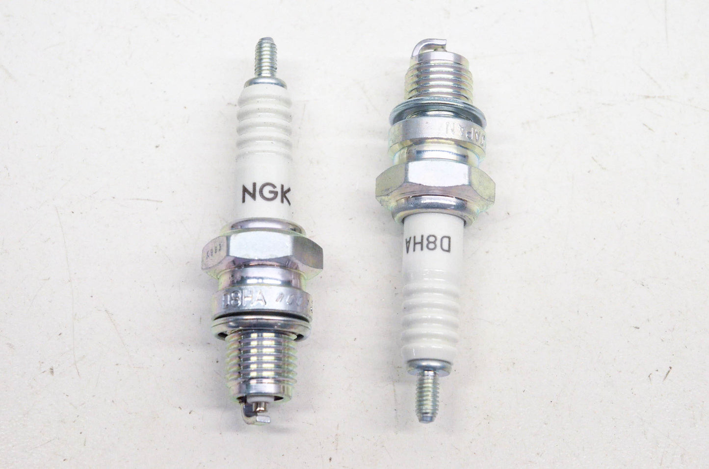 NGK D8HA, 7112 Spark Plugs Qty 2 NOS
