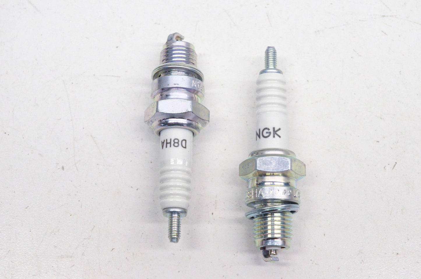 NGK D8HA, 7112 Spark Plugs Qty 2 NOS
