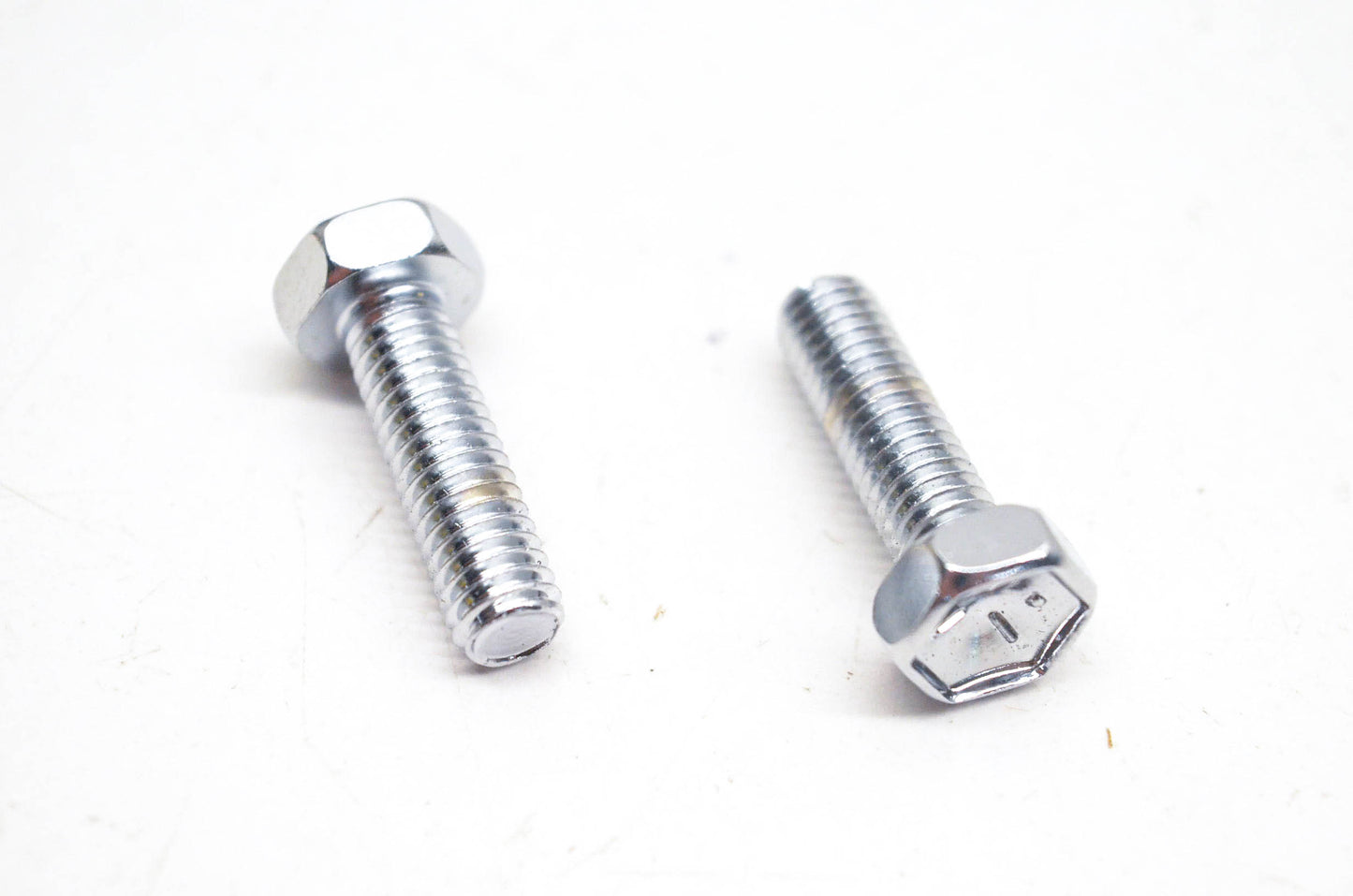 New OEM Suzuki 01500-06207 Bolts Qty 2 NOS