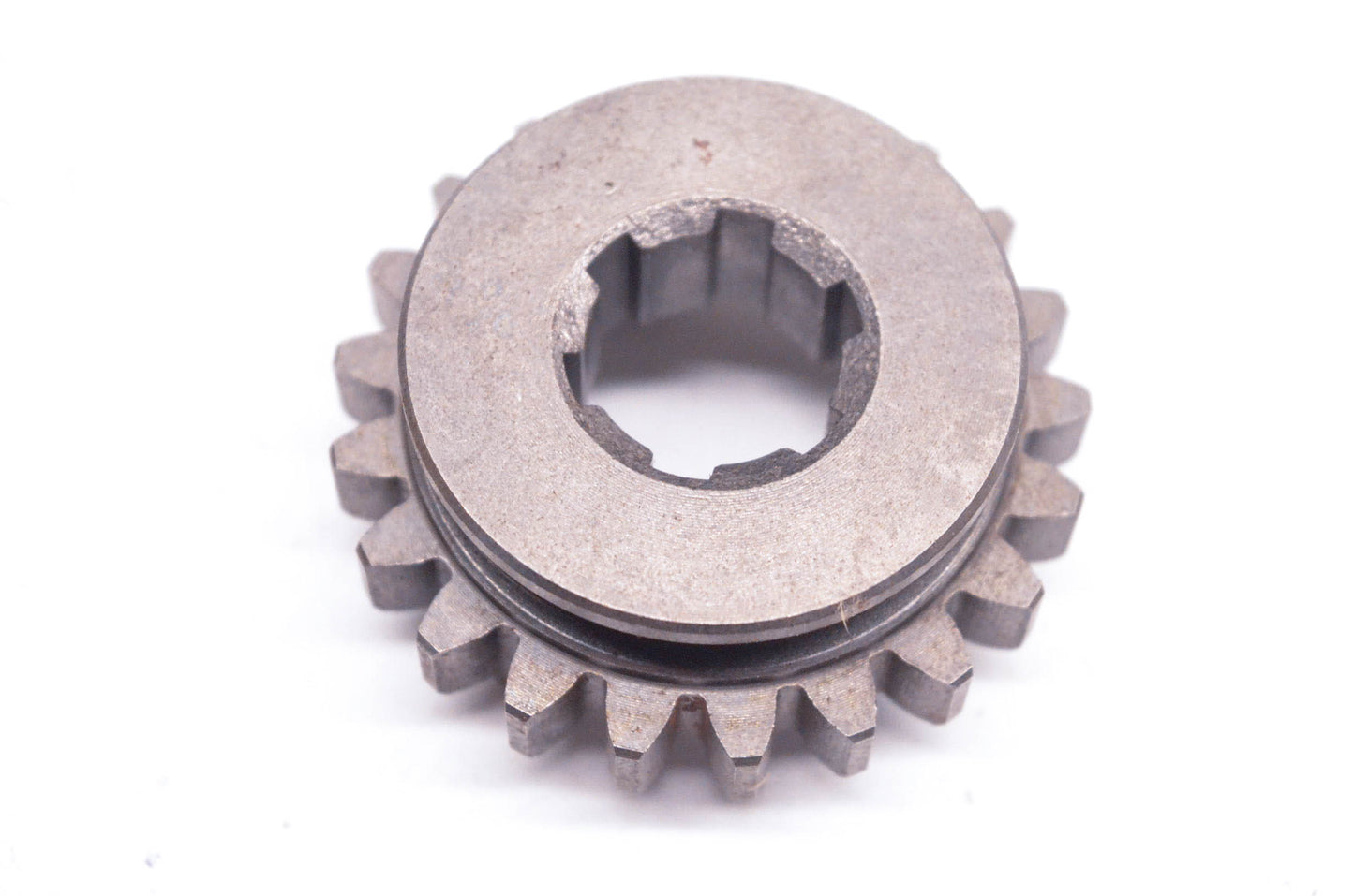 New OEM Suzuki 24351-18904 Driven 5th Gear NOS
