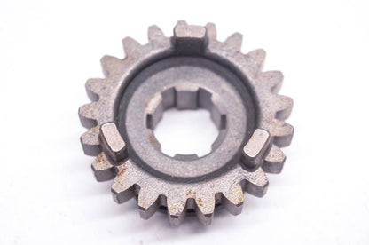 New OEM Suzuki 24351-18904 Driven 5th Gear NOS