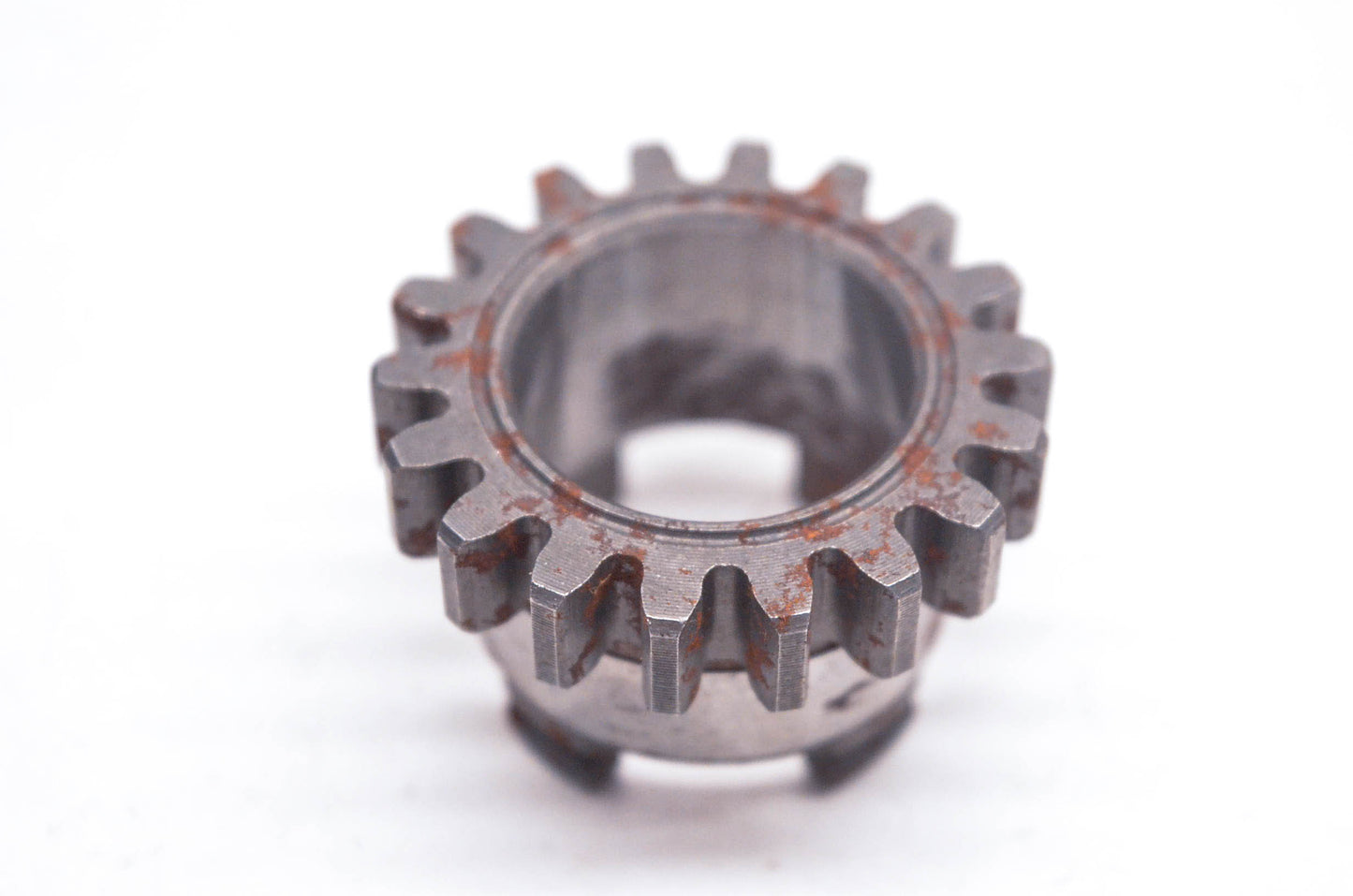 New OEM Suzuki 26281-36200 Kick Starter Drive Gear NOS