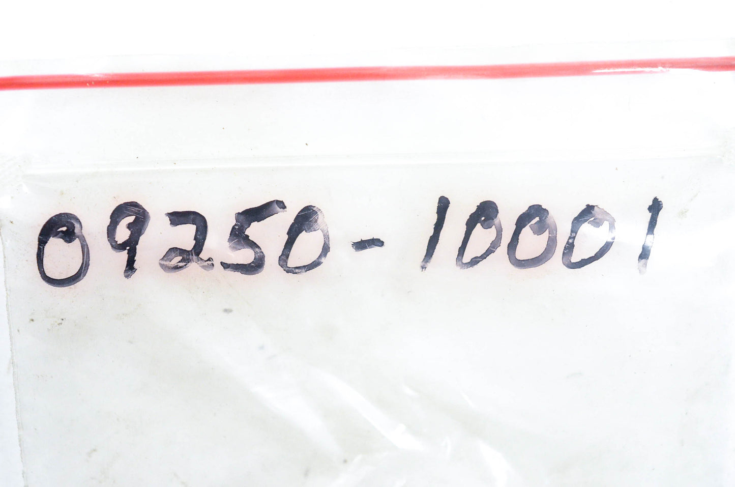 New OEM Suzuki 09250-10001 Plug NOS