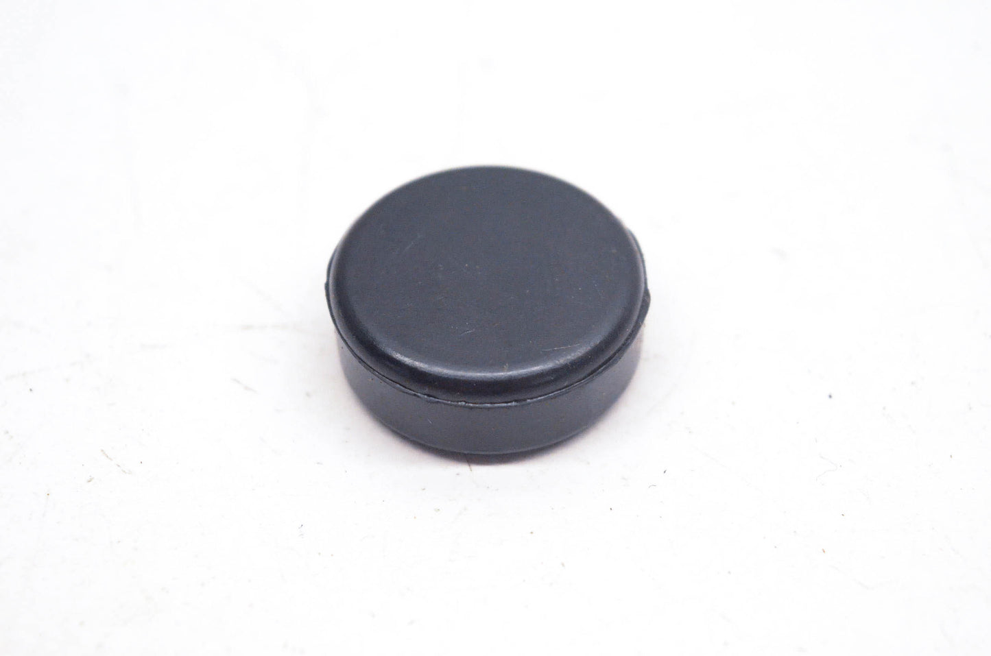 New OEM Suzuki 09242-23001 Plug NOS