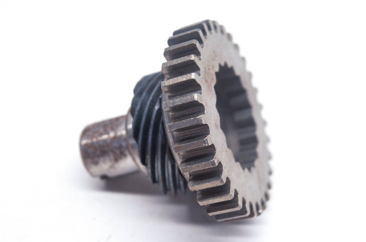 New OEM Suzuki 26240-28002 Kick Starter Drive Gear NOS