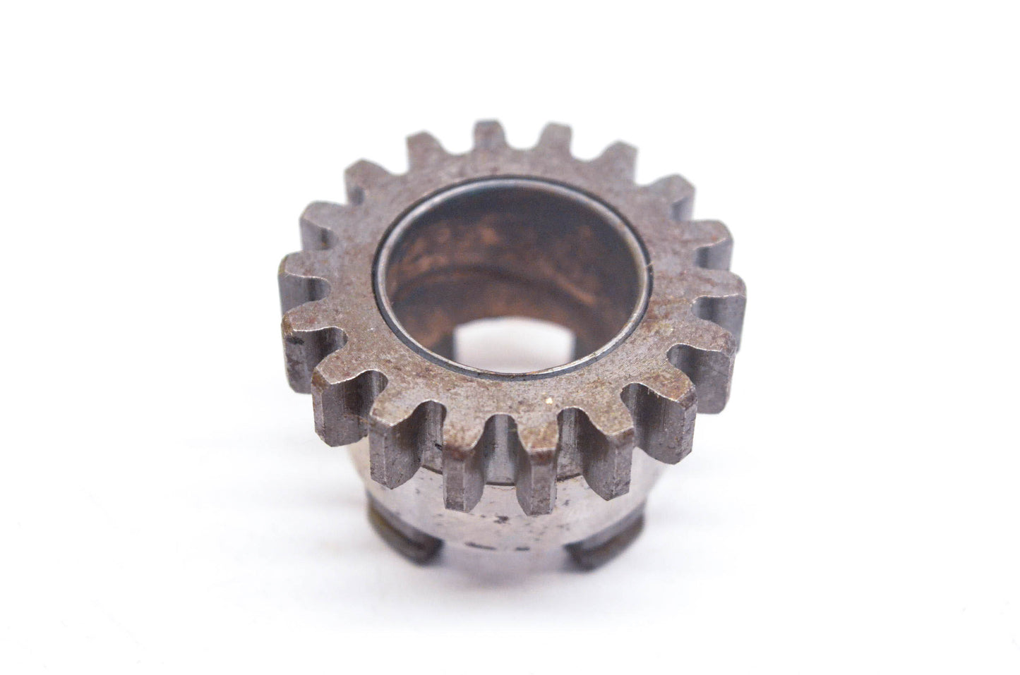 New OEM Suzuki 26280-23010 Kick Starter Drive Gear NOS