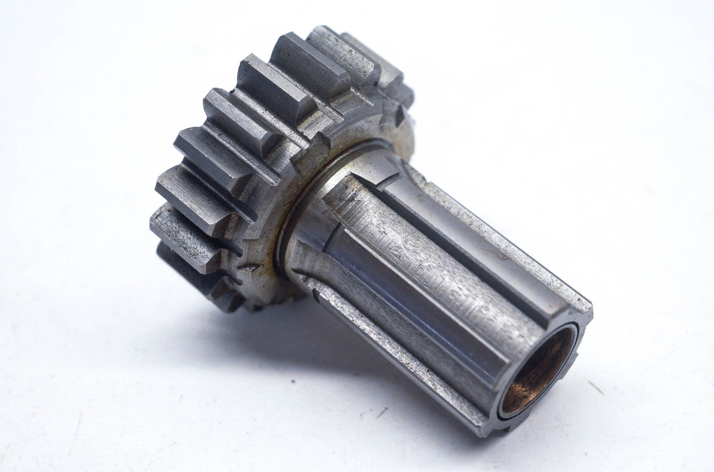 New OEM Suzuki 24340-25100 Driven 4th Gear NOS