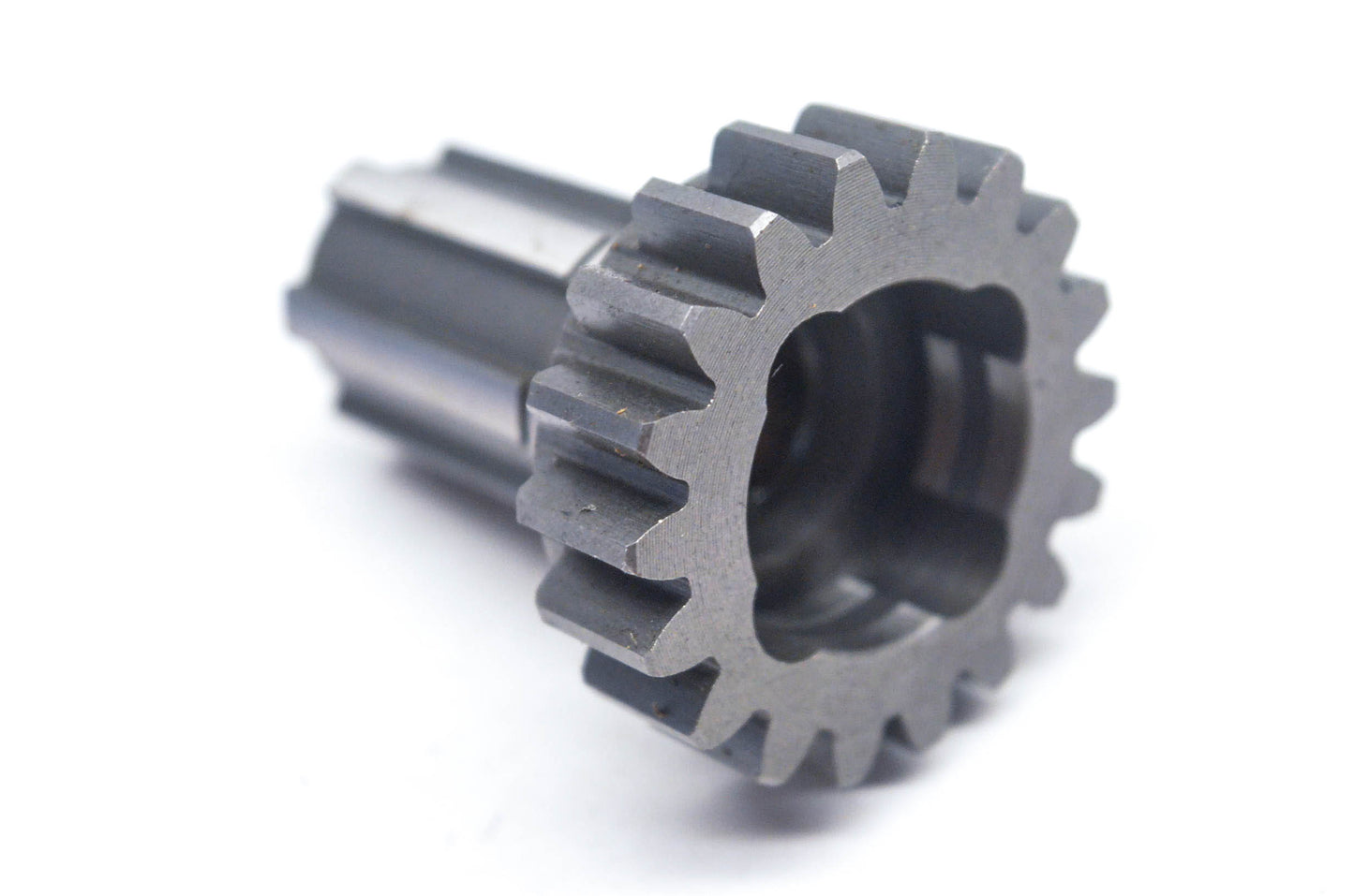 New OEM Suzuki 24340-25100 Driven 4th Gear NOS