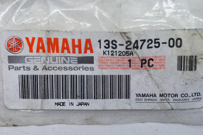 New OEM Yamaha 13S-24725-00-00 Spacer NOS