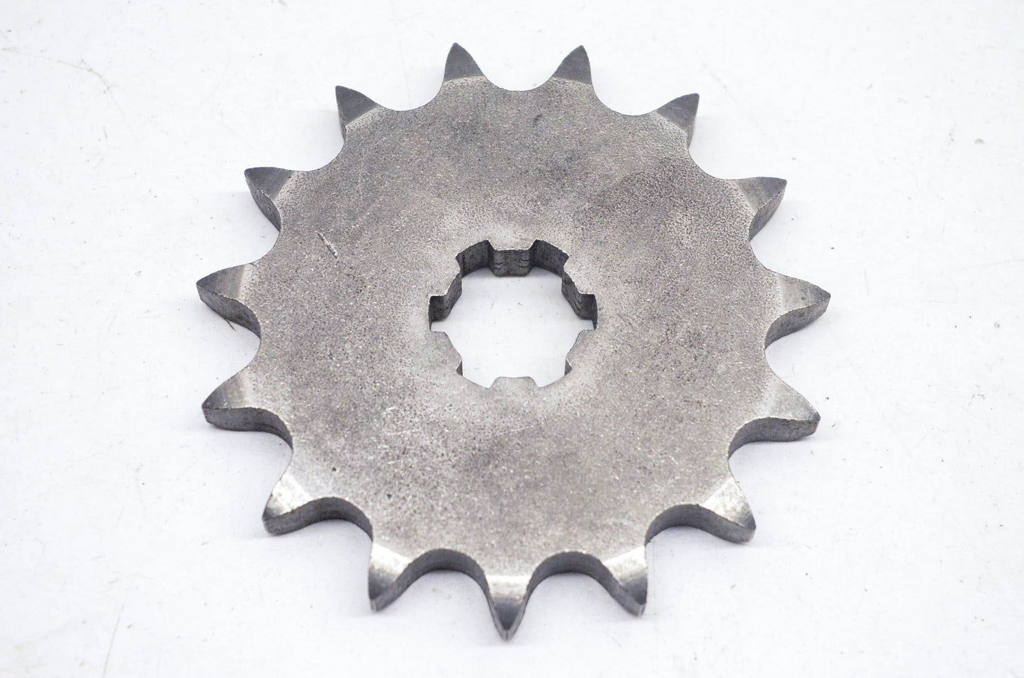 New OEM Suzuki 27511-15000 Sprocket 15T NOS