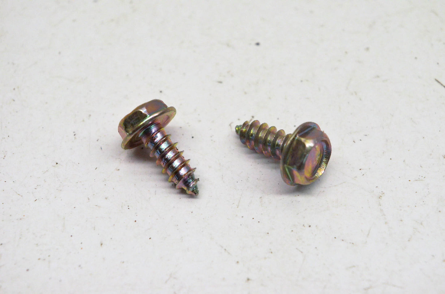 New OEM Arctic Cat 0623-301 Screws 10X1/2 Qty 2 NOS