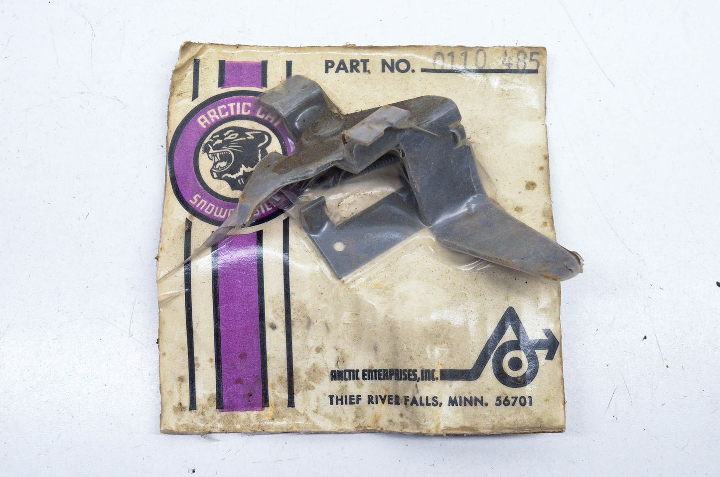 New OEM Arctic Cat 0110-485 Hood Latch NOS