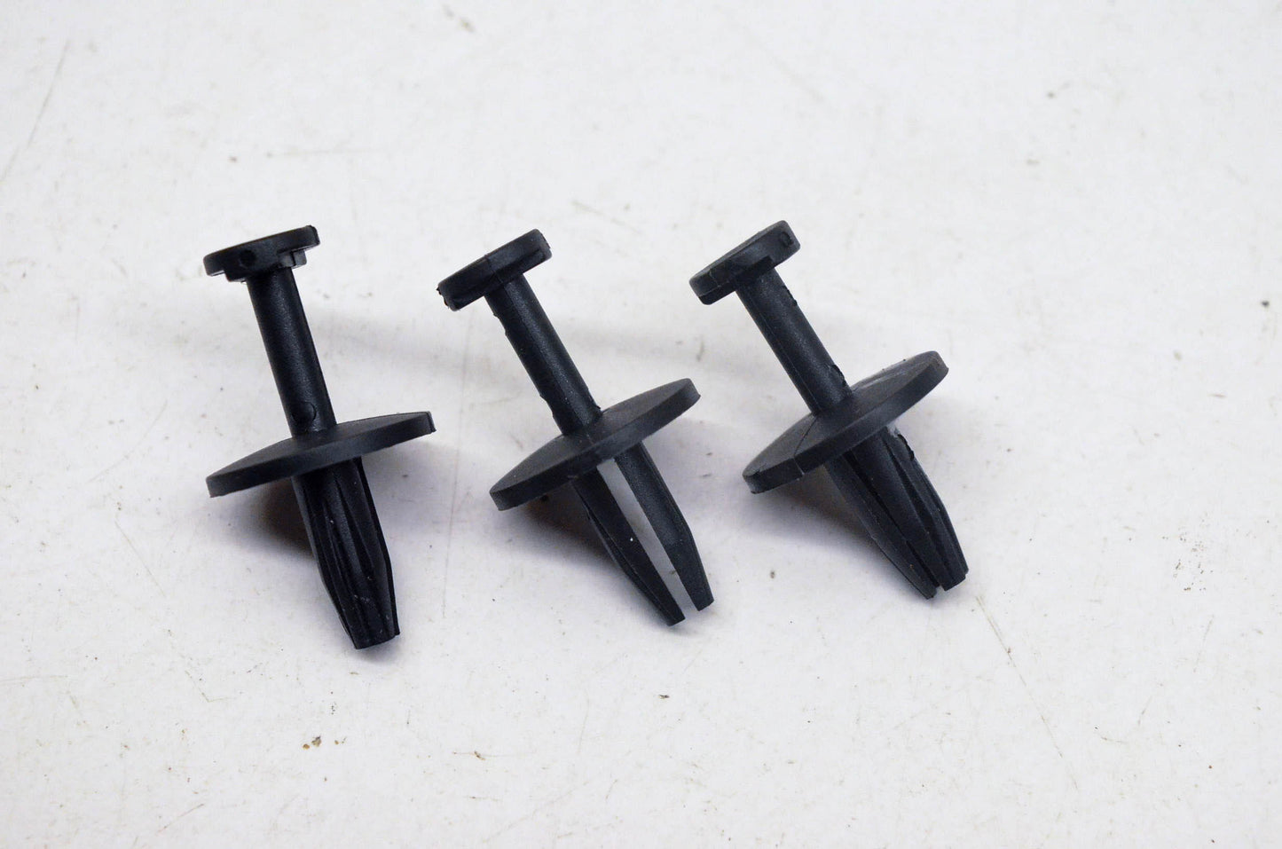 New OEM Arctic Cat 0623-362 Reinstallable Plastic Rivets Qty 3 NOS