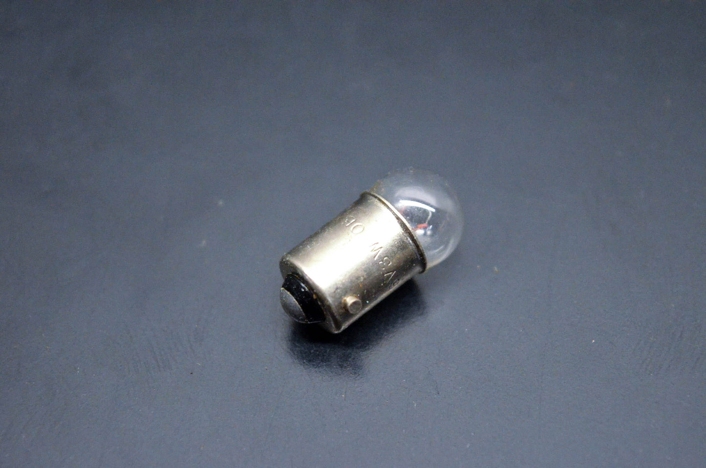 New OEM Suzuki 09471-06001 Speedomter Bulb 6v 3w NOS