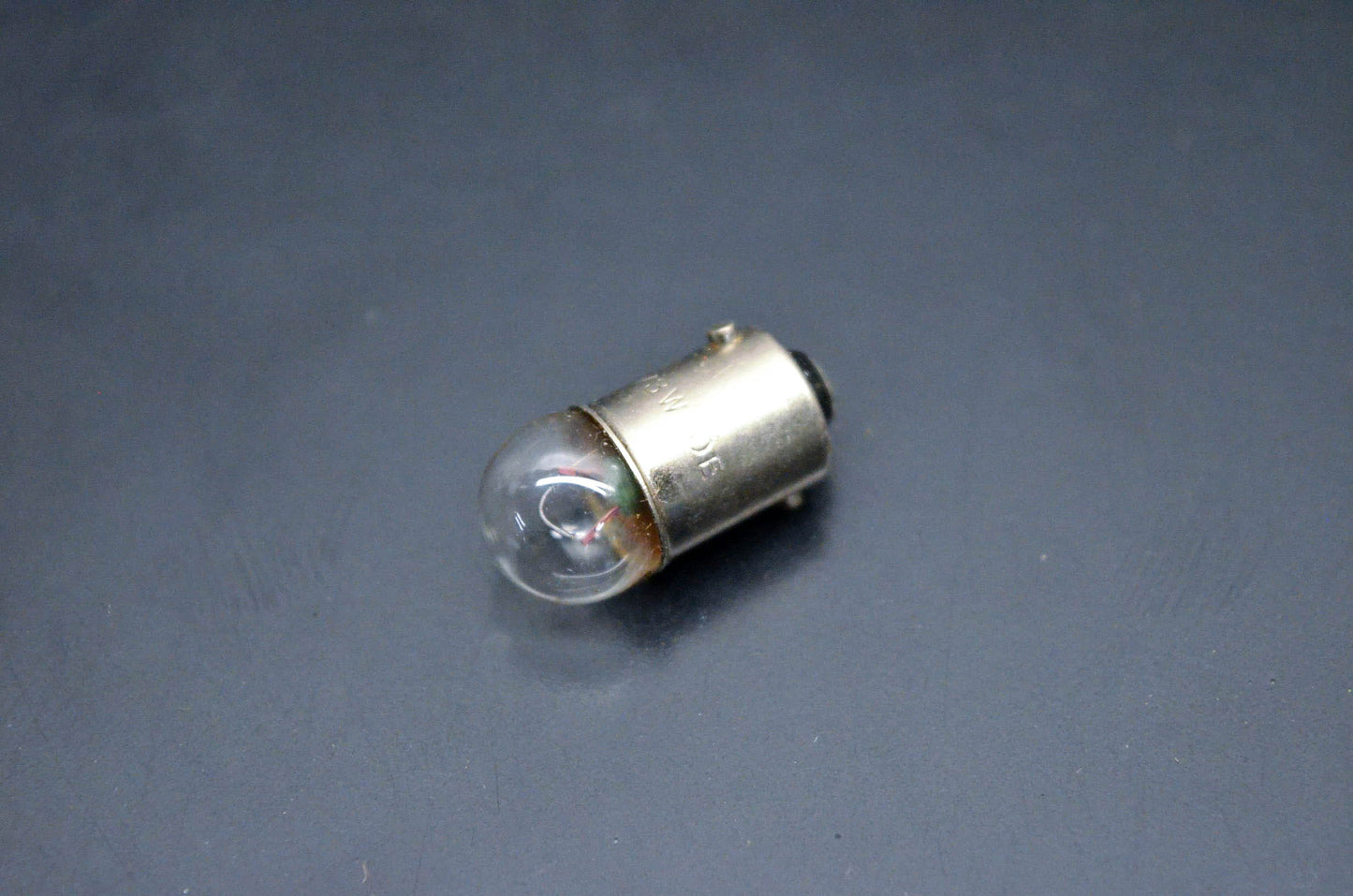New OEM Suzuki 09471-06001 Speedomter Bulb 6v 3w NOS