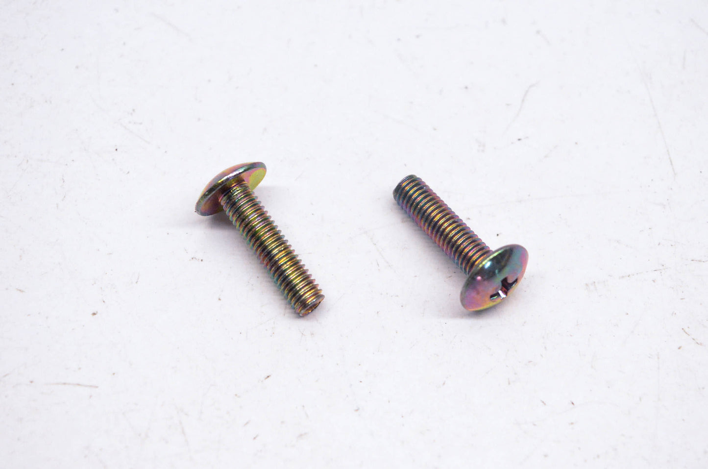 New OEM Arctic Cat 0623-121 Screws Qty 2 NOS