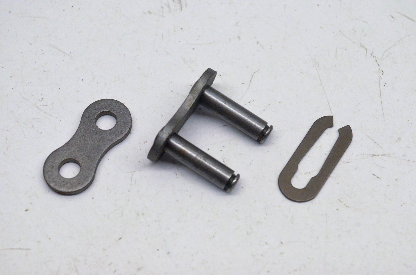 KCM 530H Connecting Link 5/8"x3/8" NOS