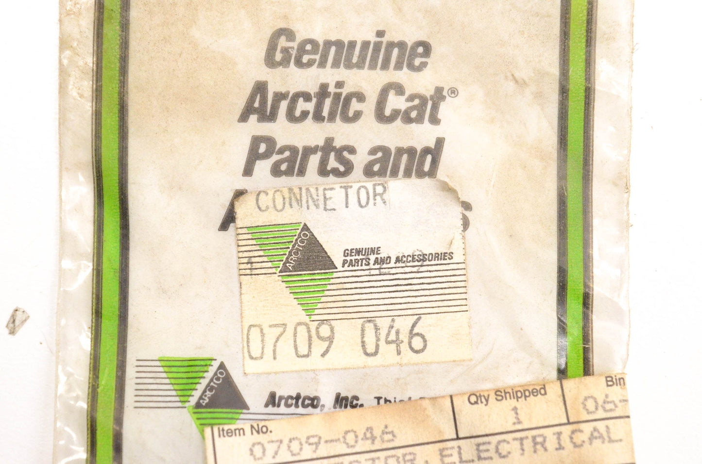 New OEM Arctic Cat 0709-046 Electrical Connector NOS