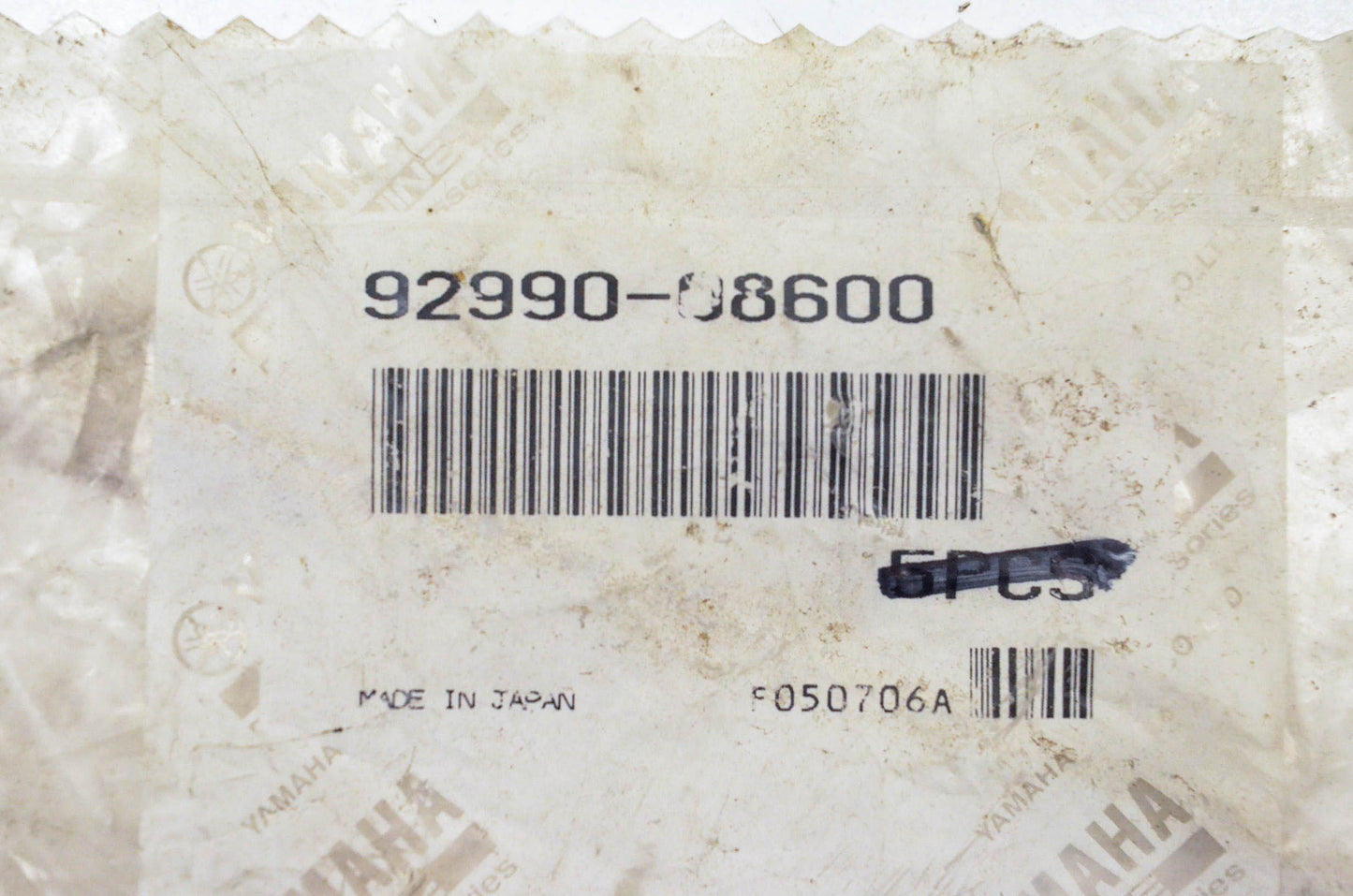 New OEM Yamaha 92990-08600-00 Washers Qty 4 NOS