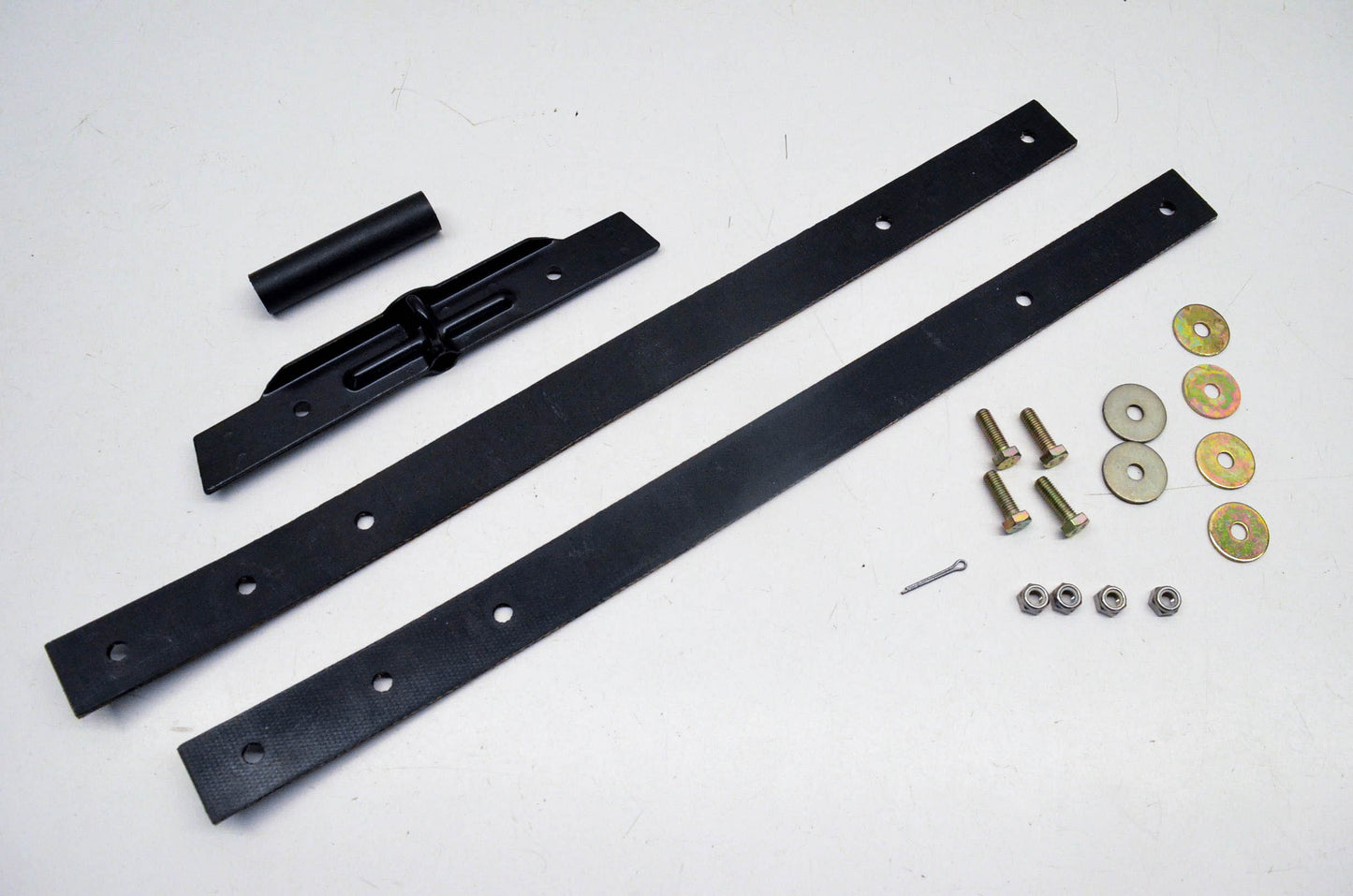 Aftermarket 860306400, 503189208 Belt Retainer Kit NOS